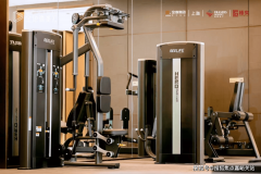 <b>还有顶面交付躲藏灯带</b>